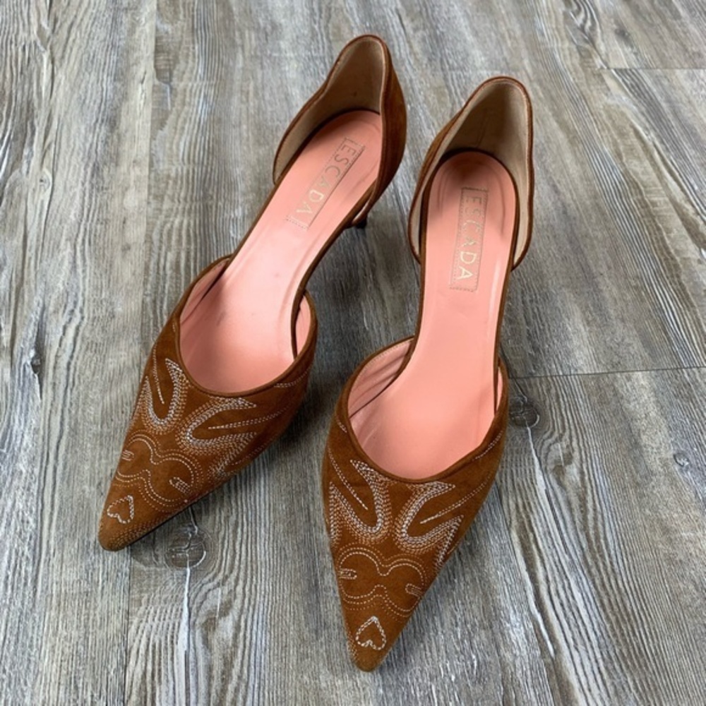 Escada Brown Suede Western Embroidered Kitten Heel